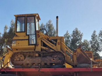 Máy xúc lật bánh xích CATERPILLAR