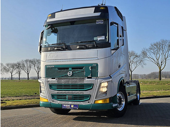 Xe đầu kéo VOLVO FH 500