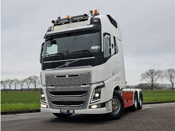 Xe đầu kéo VOLVO FH 750