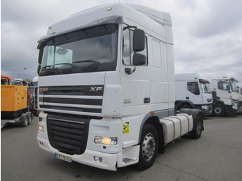 Xe đầu kéo DAF XF 105 460