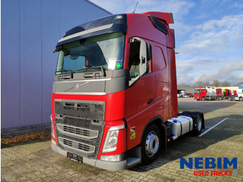 Xe đầu kéo VOLVO FH 460