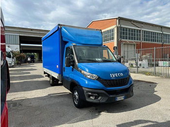 Xe van thùng mui bạt IVECO Daily 35c16