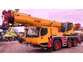 Cần cẩu mọi địa hình LIEBHERR LTM 1050-3.1