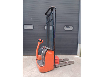 Xe tải nâng pallet LINDE L