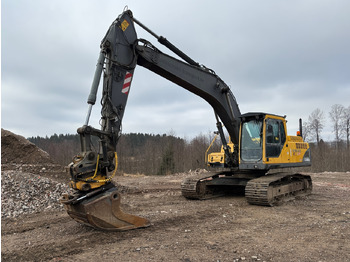 Máy xúc VOLVO EC240BLC