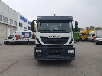 Xe tải hộp IVECO Stralis