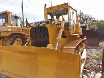 Máy ủi CATERPILLAR D8K