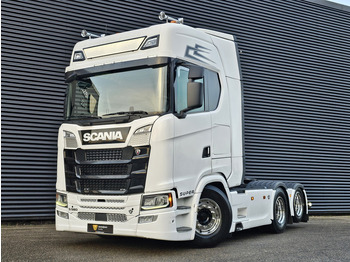 Xe đầu kéo SCANIA S 580