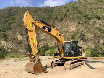 Máy xúc bánh xích CATERPILLAR 320D2