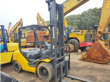 Xe nâng diesel KOMATSU