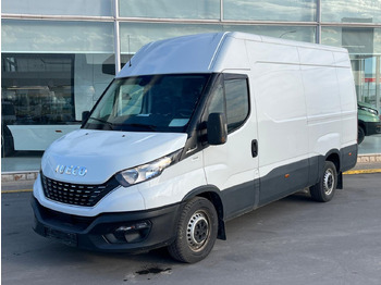 Xe van chở hàng IVECO Daily 35s14