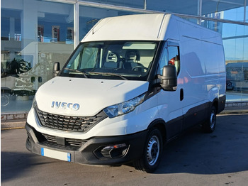 Xe van chở hàng IVECO Daily 35s14