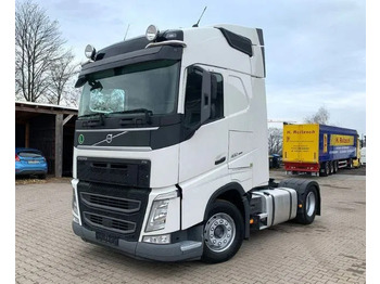 Xe đầu kéo VOLVO FH 460