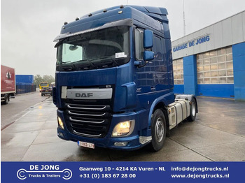 Xe đầu kéo DAF XF 106 460