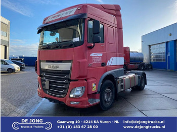 Xe đầu kéo DAF XF 106 460