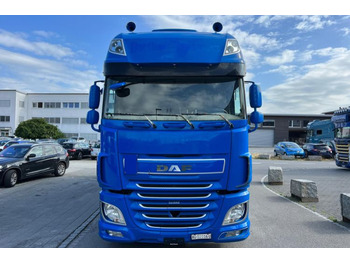 Xe tải thùng mui bạt DAF XF510 6x2: hình 2