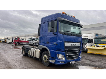 Xe đầu kéo DAF XF 460