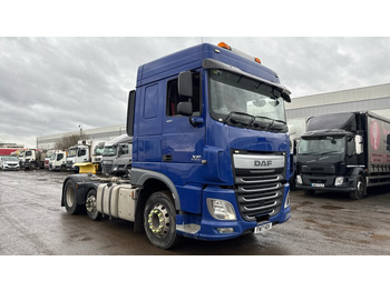 Xe đầu kéo DAF XF 460