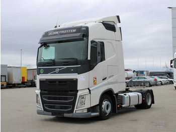 Xe đầu kéo VOLVO FH 500