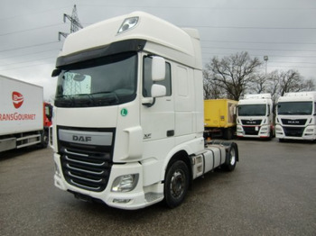 Xe đầu kéo DAF XF 106 460