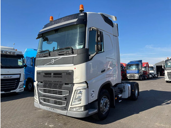 Xe đầu kéo VOLVO FH 500