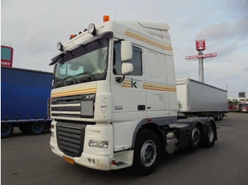 Xe đầu kéo DAF XF 105 460