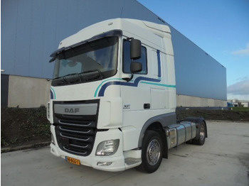 Xe đầu kéo DAF XF 440