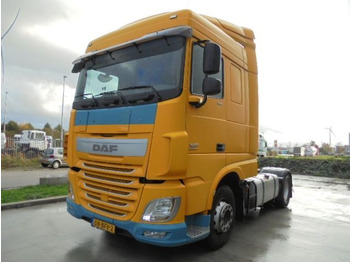 Xe đầu kéo DAF XF 440