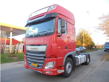 Xe đầu kéo DAF XF 450