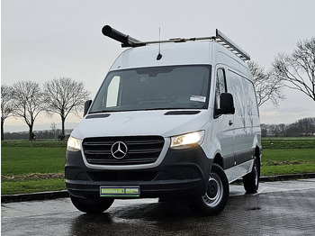 Xe van chở hàng MERCEDES-BENZ Sprinter 319