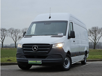 Xe van nhỏ gọn MERCEDES-BENZ Sprinter