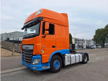 Xe đầu kéo DAF XF 460