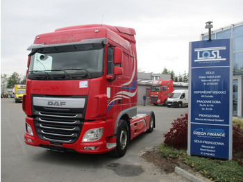 Xe đầu kéo DAF XF 460