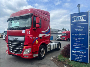 Xe đầu kéo DAF XF 460