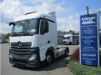 Xe đầu kéo MERCEDES-BENZ Actros 1845