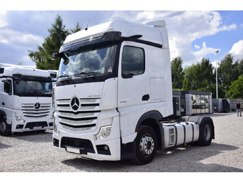 Xe đầu kéo MERCEDES-BENZ Actros 1845