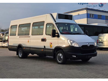 Xe bus mini IVECO Daily