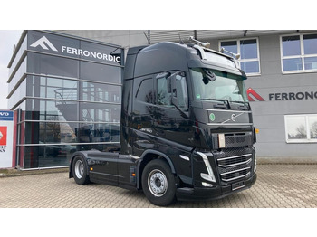 Xe đầu kéo VOLVO FH 460