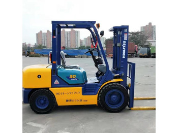 Xe nâng diesel Komatsu FD30T: hình 4