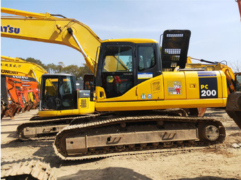 Máy xúc bánh xích KOMATSU PC200-7