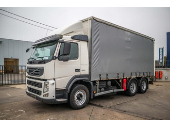 Xe tải thùng mui bạt VOLVO FM 330