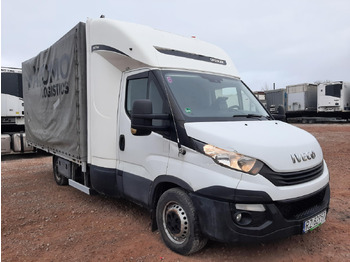 Xe van thùng mui bạt IVECO Daily