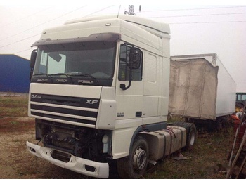 Xe đầu kéo DAF CF