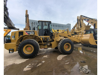 Máy xúc lật bánh lốp CATERPILLAR 966H