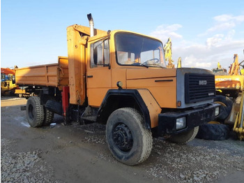 Xe ben IVECO Magirus