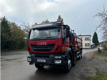 Xe ben IVECO Trakker