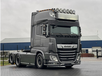 Xe đầu kéo DAF XF 530