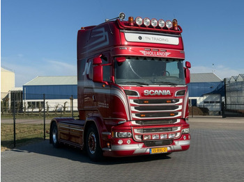 Xe đầu kéo SCANIA R 520