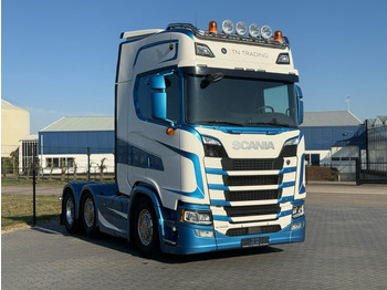 Xe đầu kéo SCANIA S 500