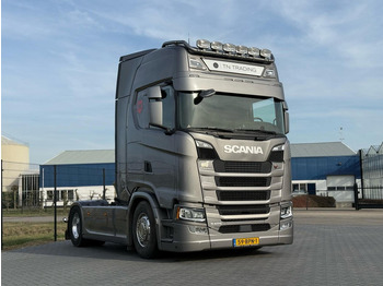 Xe đầu kéo SCANIA S 540